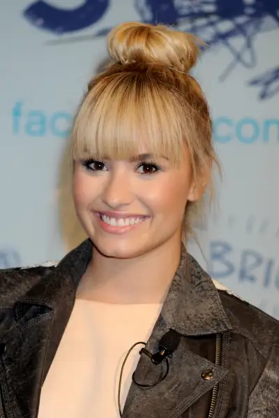 Demi Lovato's Inspiring Visit to The Young Women's Leadership School in New York