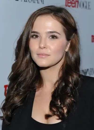 Zoey Deutch Shines Bright at Teen Vogue's 10th Anniversary Young Hollywood Party